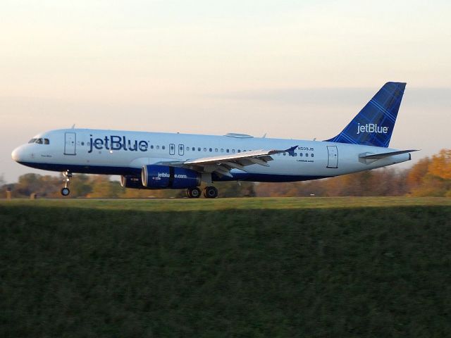 Airbus A320 (N509JB)