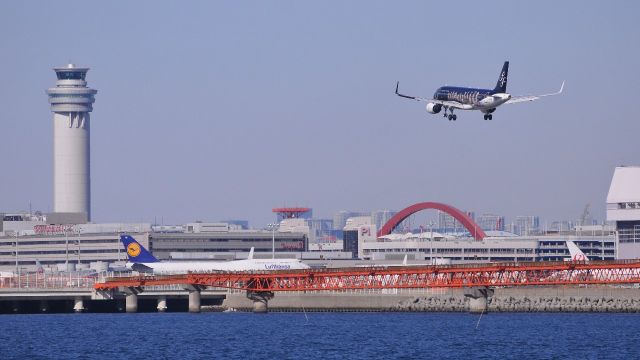 Airbus A320 (JA26MC)