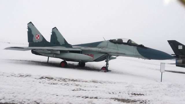 N2001 — - MiG-29 /2001/_Spotting EPCD-Poland