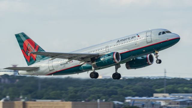 Airbus A319 (N838AW) - America West livery departing 13R