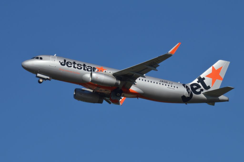 Airbus A320 (JA06JJ) - JA06JJ  Airbus A320-232  c/n:5281 L/N:---  Jetstar Japan - GK/JJP : 2015/7/18        