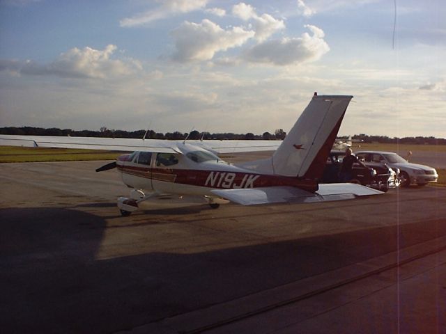 Beechcraft Bonanza (36) (N19JK)