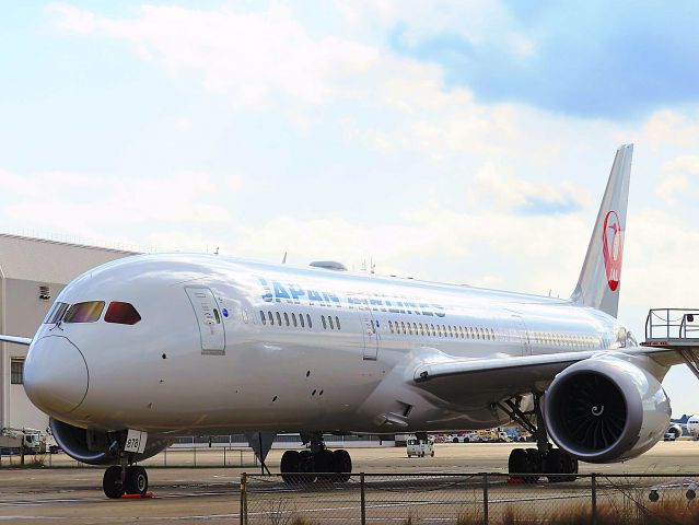 Boeing 787-9 Dreamliner (JA878J) - I took this picture on Mar 15, 2020.