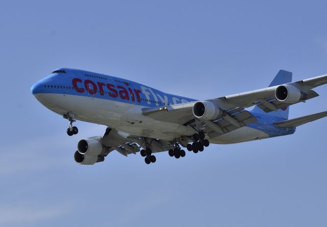 Boeing 747-400 (F-HKIS)