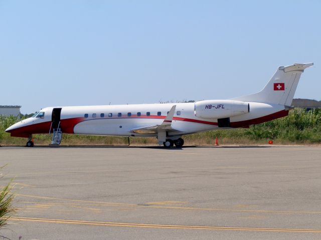 Embraer ERJ-135 (HB-JFL) - 22 aout 2015 