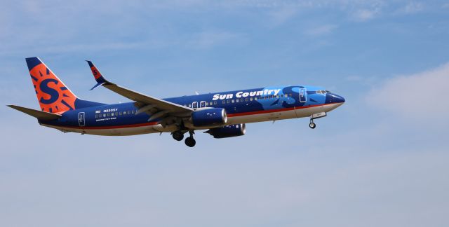 Boeing 737-800 (N820SY) - On short final is this 2014 Sun Country Airlines Boeing 737-8FH in the Summer of 2022.