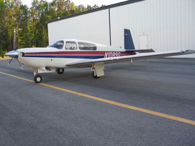 Mooney M-20 Turbo (N1089G)