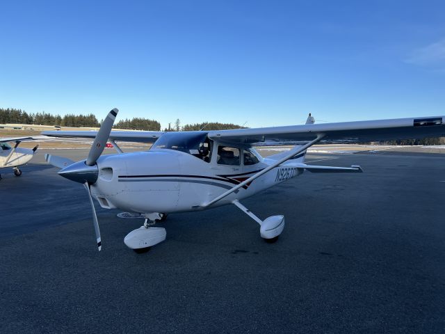 Cessna Skylane (N926TC)
