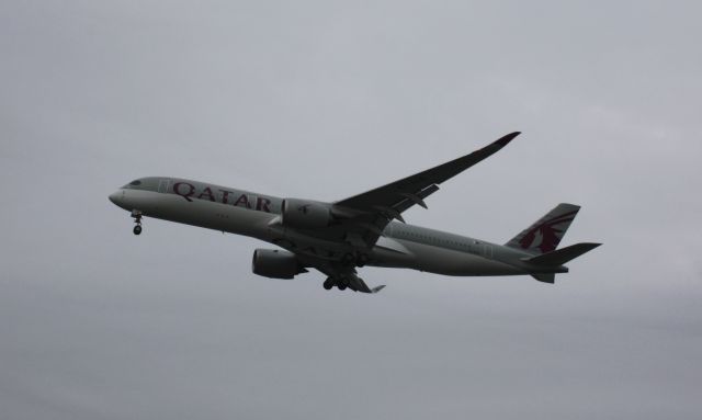 Airbus A350-900 (A7-ALB)