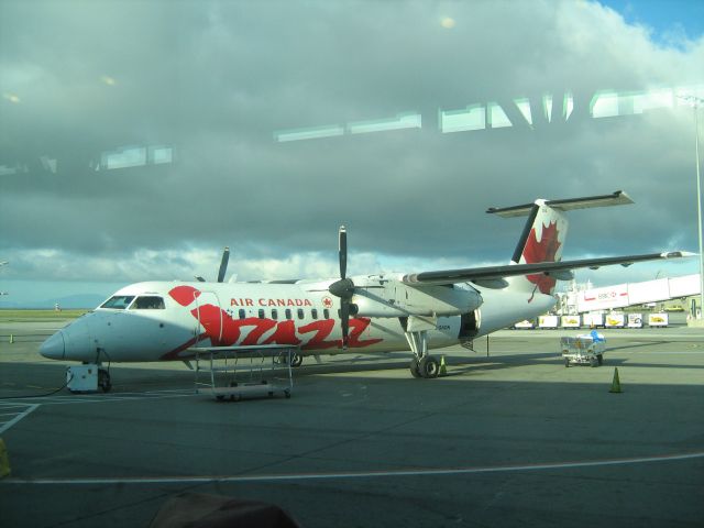 de Havilland Dash 8-100 (C-GNON)