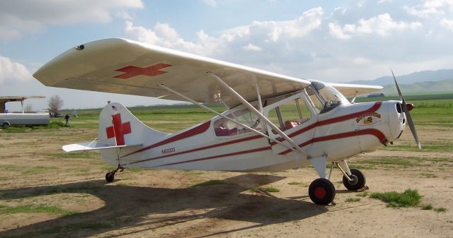 Piper Cherokee (N82003) - Here is the Champ at the gliderport in Avenal (C69).