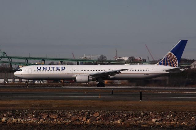 BOEING 767-400 (N76064) - This United B764 did a special Superbowl charter to Houston on 02/02/17.