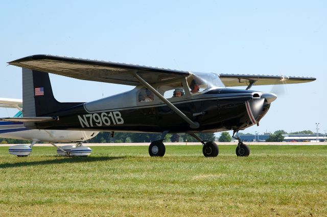 Cessna Skyhawk (N7961B)