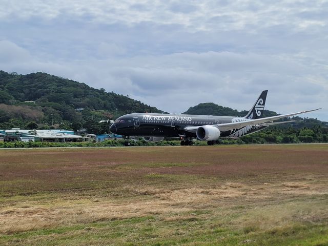 ZK-NZE — - ANZ945 rolling down Runway 08 en route to Auckland.