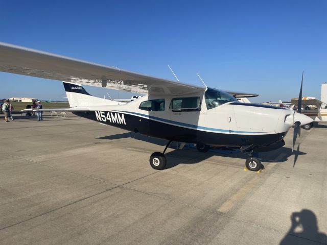 Cessna Centurion (N54MM) - N54MM at KECG ramp.