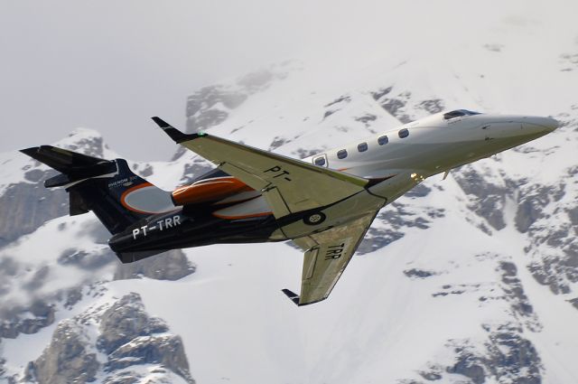 Embraer Phenom 300 (PT-TRR)