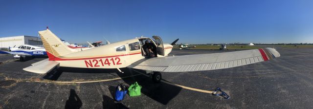 Piper Cherokee (N21412)