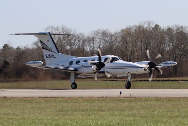 Piper Cheyenne 400 (N46HL) - A 1985 Piper PA-42-1000 Cheyenne L/S arriving Runway 18 at Pryor Field Regional Airport, Decatur, AL - March 9, 2017. 