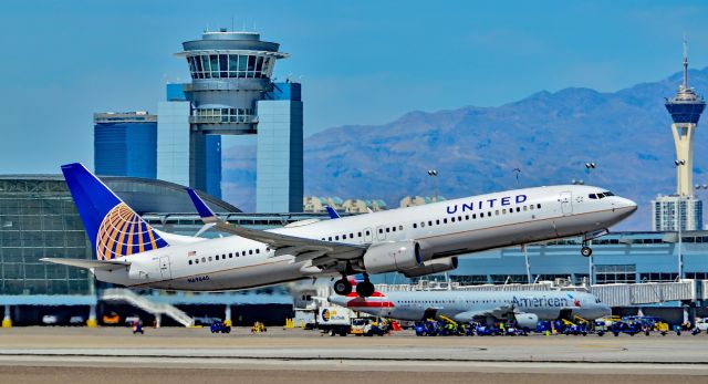 Boeing 737-900 (N69840) - N69840 United Airlines 2015 Boeing 737-924(ER) - cn 42181 / 5246 - Las Vegas - McCarran International Airport (LAS / KLAS)br /USA - Nevada March 24, 2017br /Photo: Tomás Del Coro