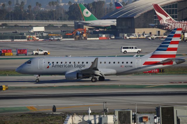 EMBRAER 175 (long wing) (N217NN)