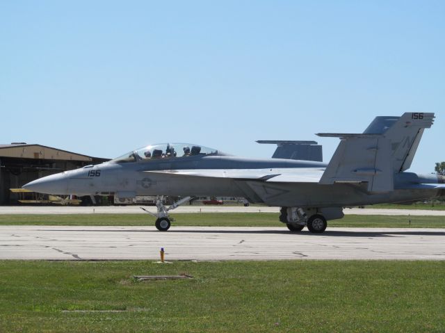 — — - Boeing F/A-18F Super Hornet from the U.S. Navy Tac Demo Team getting ready for their Demonstration Performance at Scott AFB, June 10, 2017