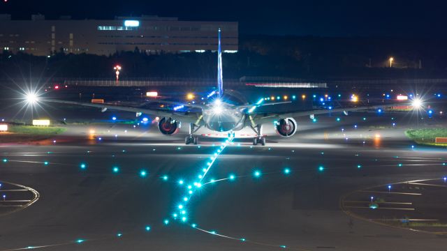 BOEING 777-300 (JA751A) - 全日空 - All Nippon Airways [NH/ANA] / Boeing 777-381br /“Red-hot phenomenon”br /110mm(APS-C:176mm) / F3.5 / 4.0Sec / ISO200br /Aug.25.2017 New Chitose Airport [CTS/RJCC] JAPAN