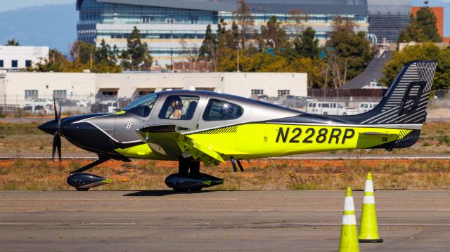 Cirrus SR22 Turbo (N228RP)