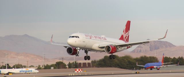 Airbus A320 (N284VA)