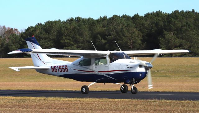 Cessna T210 Turbo Centurion (N6195B)