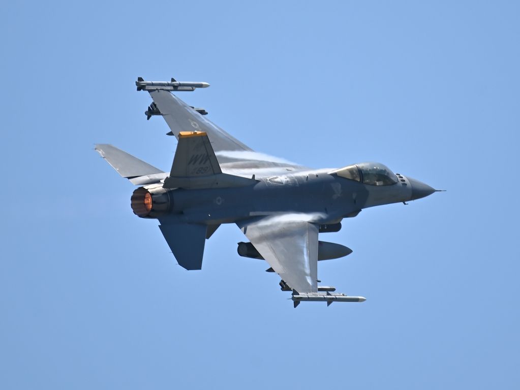 Lockheed F-16 Fighting Falcon (92-0897) - 18.May.2024br /Yokota Air Base JAPAN-AMERICAN Friendship Festival 2024