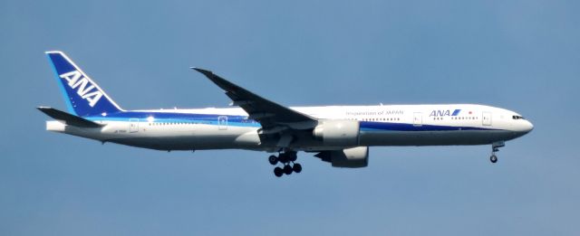 JA7B8A — - Minutes prior to landing, summer 2019.
