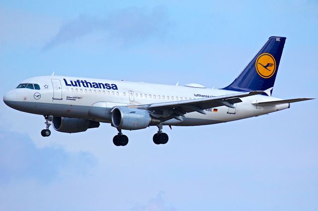 Airbus A319 (D-AIBE)