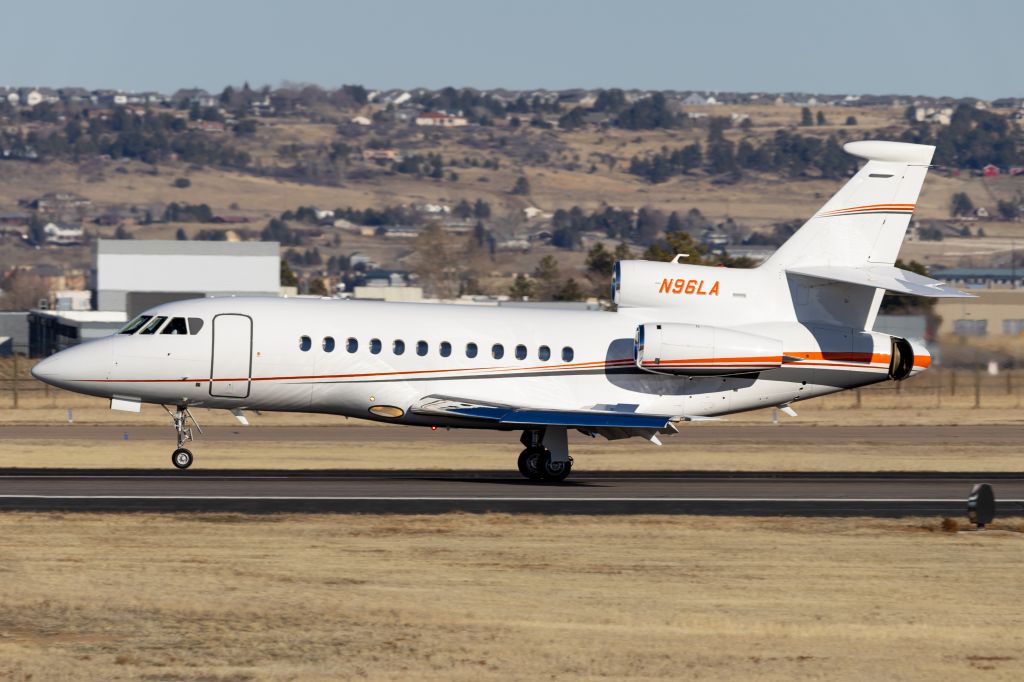 Dassault Falcon 900 (N96LA)