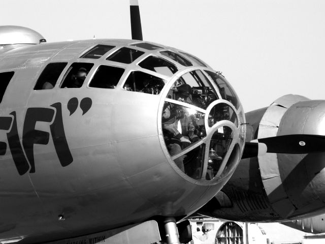 Boeing B-29 Superfortress (N529B) - Copyright Jason Erdkamp