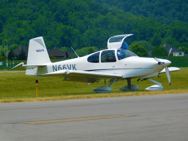 Vans RV-10 (N66VK)