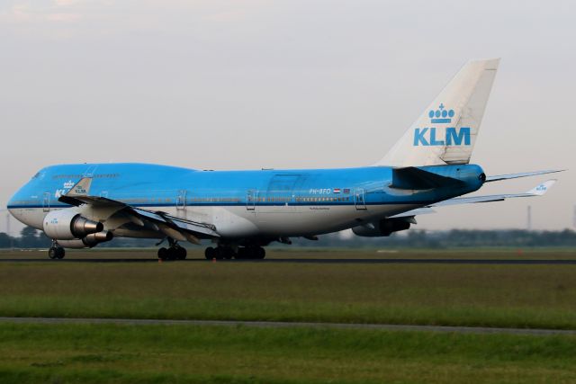 Boeing 747-400 (PH-BFO)
