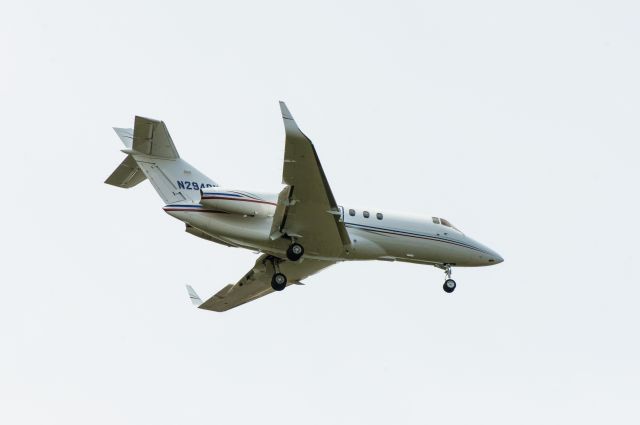 Hawker 800 (N294CV)