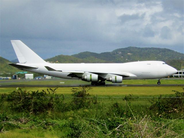 Boeing 747-400 (N908AR)