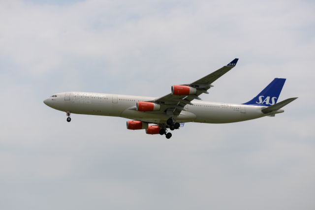 Airbus A340-300 (OY-KBA)