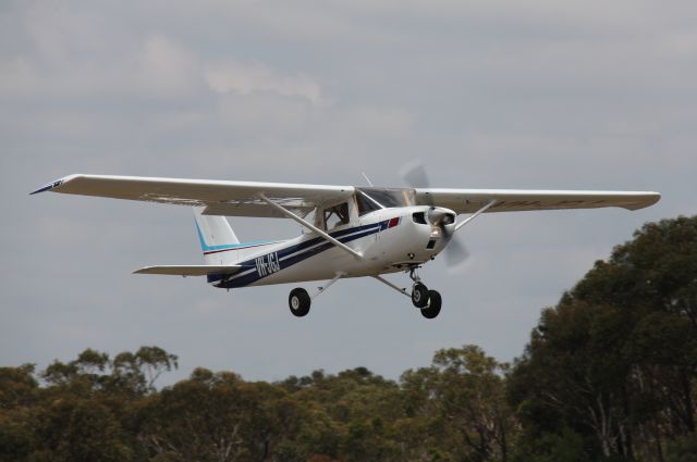 Cessna Commuter (VH-JGJ) - Photo: 04.11.2012