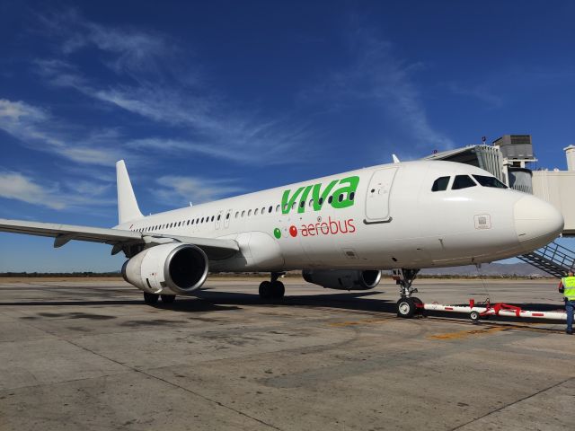 Airbus A320 (9H-SWA)