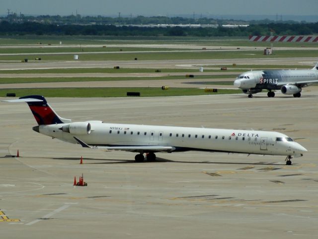 Canadair Regional Jet CRJ-900 (N918XJ)