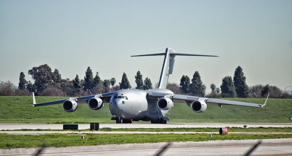 Boeing Globemaster III (N271ZD) - A "white tail" Boeing C-17 Globemaster III ready for take-off on its maiden test flight from the Boeing Factory in Long Beach, CA at KLGB