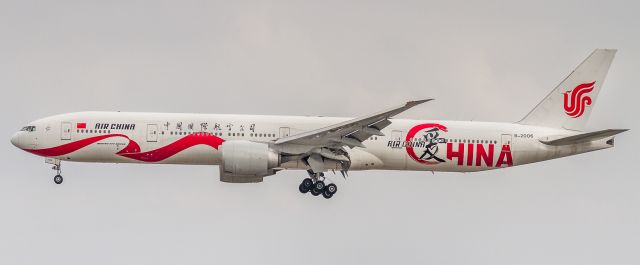 BOEING 777-300 (B-2006)