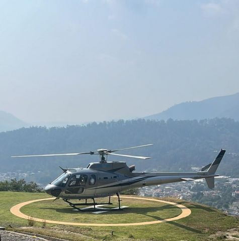 SCHLEICHER ASH-30Mi (N4074E) - Photo taken at Antigua Guatemala helipad 