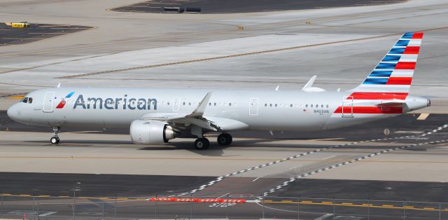 Airbus A321neo (N403AN)