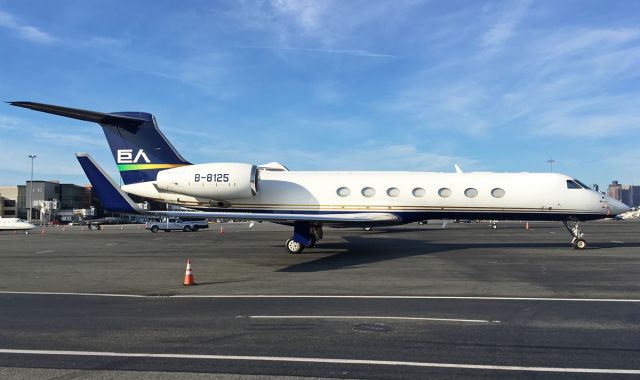 Gulfstream Aerospace Gulfstream V (B-8125)