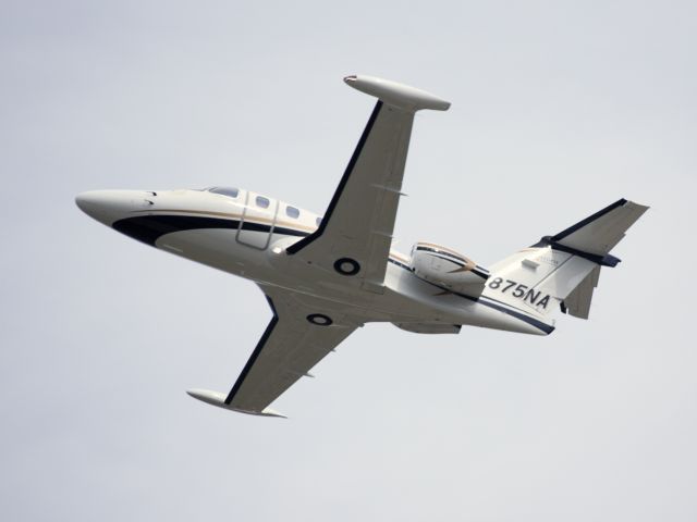 Eclipse 500 (N875NA) - Oshkosh 2013!