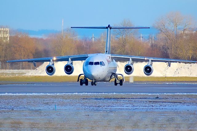 Avro Avroliner (RJ-85) (HB-IYU)