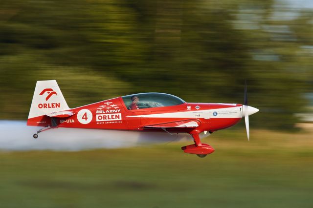 SP-UTA — - Zelazny Aerobatic Team Extra 330 on low pass at EPPT